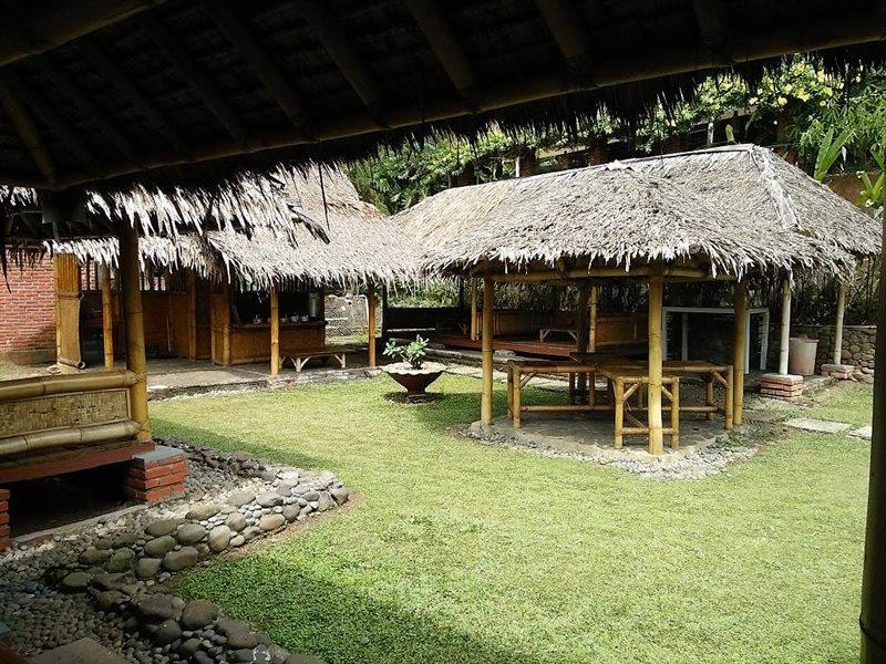 Bukit Alamanda Resort Garut Exterior photo
