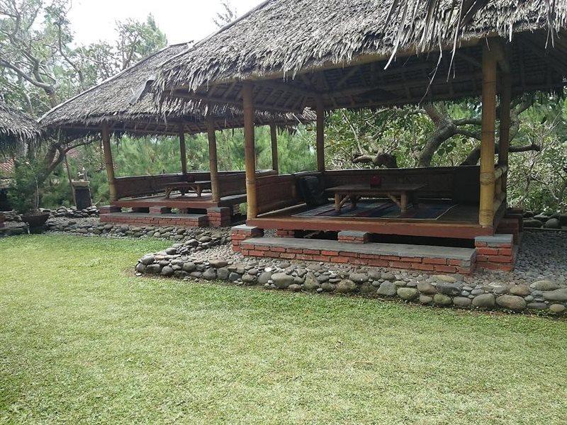Bukit Alamanda Resort Garut Exterior photo